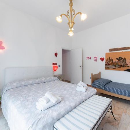 Flaminia Bright & Roomy Apartment Pesaro Exterior photo