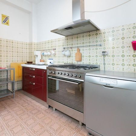 Flaminia Bright & Roomy Apartment Pesaro Exterior photo