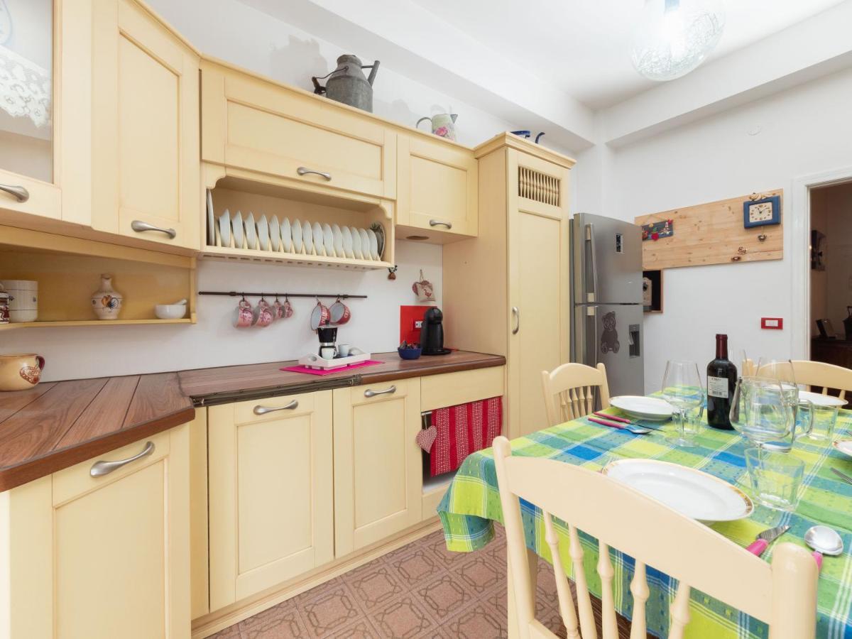 Flaminia Bright & Roomy Apartment Pesaro Exterior photo